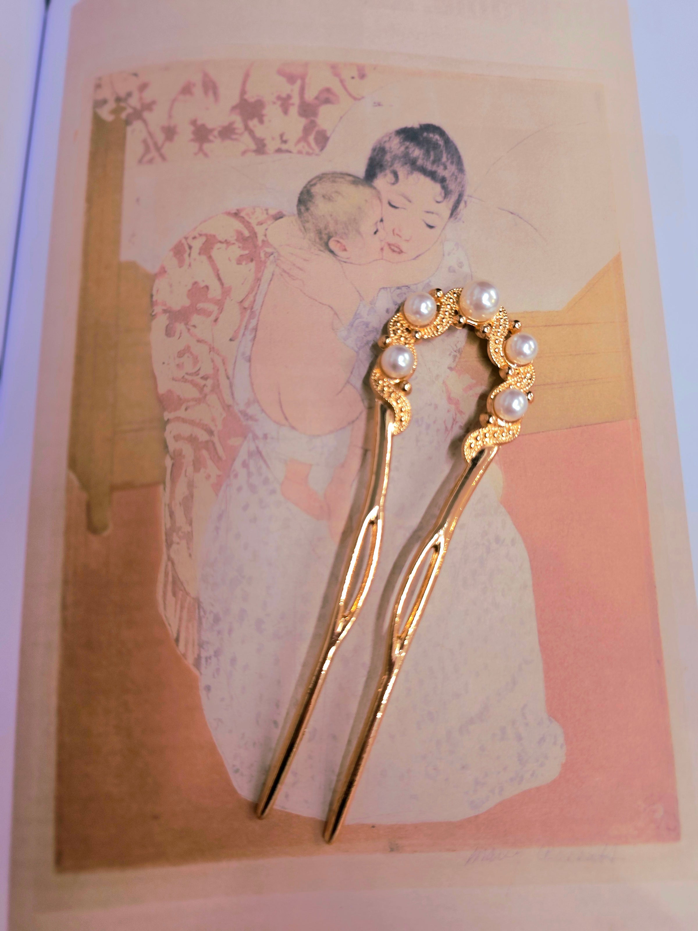 Elegant Pearl U-Shape French Hairpin – Hair Fork for Women