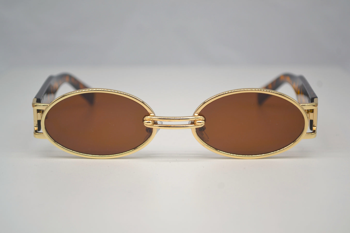 Metallic Sunglasses with UV Protection - Brown